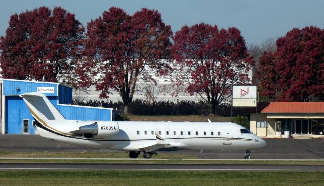 Canadair Regional Jet CRJ-200 (N703SA) - Taxiing to parking is this 2003 Bombardier Canadair Regional Jet 200ER in late Autumn of 2022.