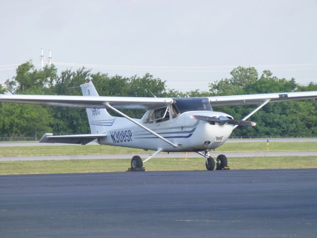 Cessna Skyhawk (N308SP)