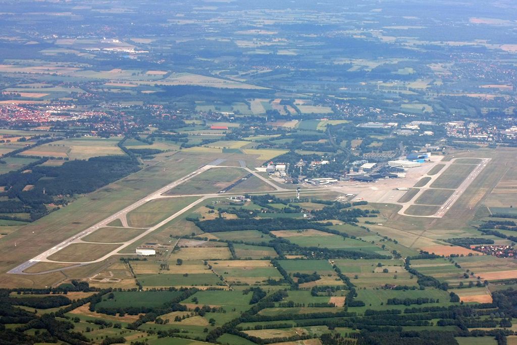 — — - Overview of Hannover Intl. Airport