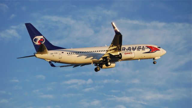 Boeing 737-800 (OK-TSE) - BOE427 makes a missed approach to Rwy 16R during its maiden flight test on 1/26/14. (LN:4775 cn 39437).