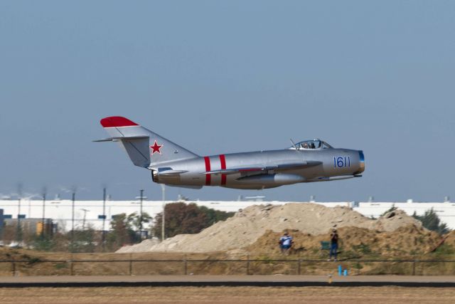 MIKOYAN MiG-17 (N217SH)