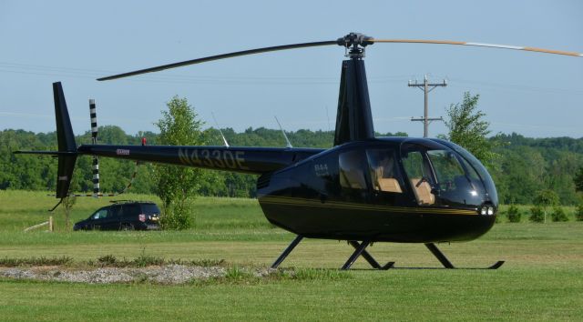 Robinson R-44 (N433DE)