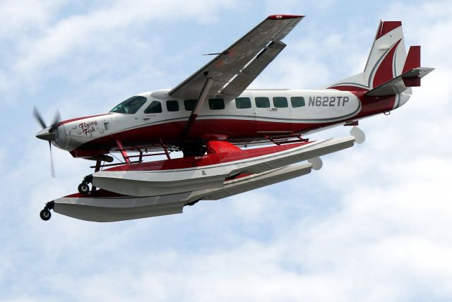 Cessna Caravan (N622TP) - 'Shoreline 62' arriving from Tweed New Haven Airport