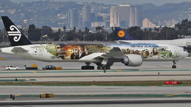 BOEING 777-300ER (ZK-OKP) - Taxiing at the LAX after landing.