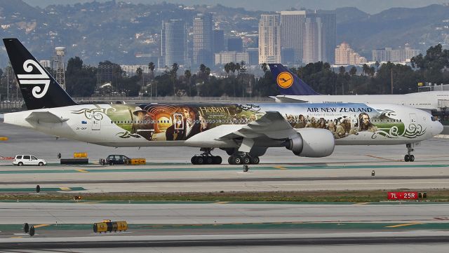 BOEING 777-300ER (ZK-OKP) - Taxiing at the LAX after landing.