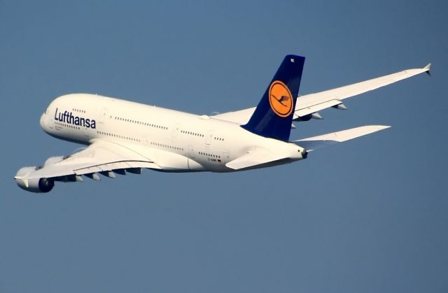 Airbus A380-800 (D-AIMK)