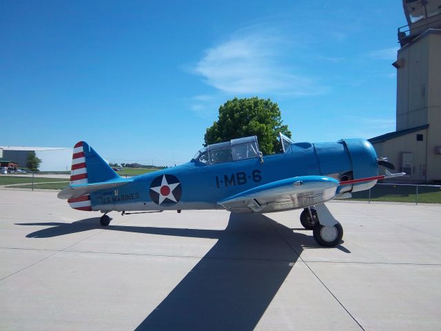 North American T-6 Texan (N1666T)