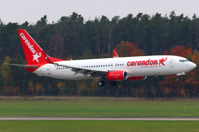 Boeing 737-800 (9H-CXD)
