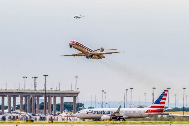 McDonnell Douglas MD-80 — - Taxi, Takeoff, and Landing. 737, MD80, A319