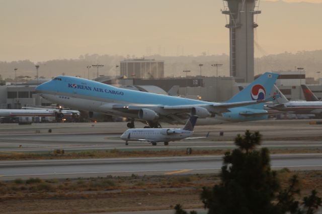 Boeing 747-400 (HL7448)