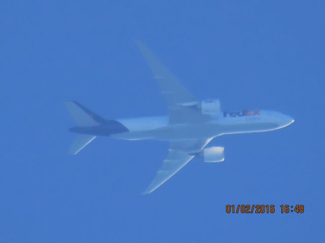 BOEING 777-200LR (N892FD)