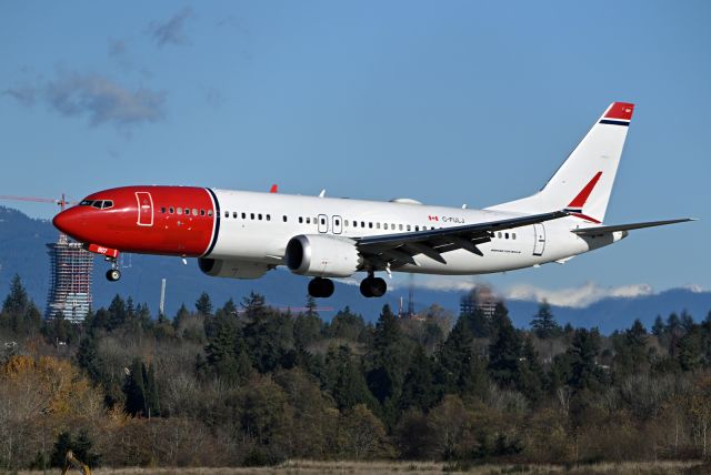 Boeing 737 MAX 8 (C-FULJ)