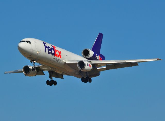 McDonnell Douglas DC-10 (N68059) - FedEx on short final to 30L at San Jose Minetta, KSJC.