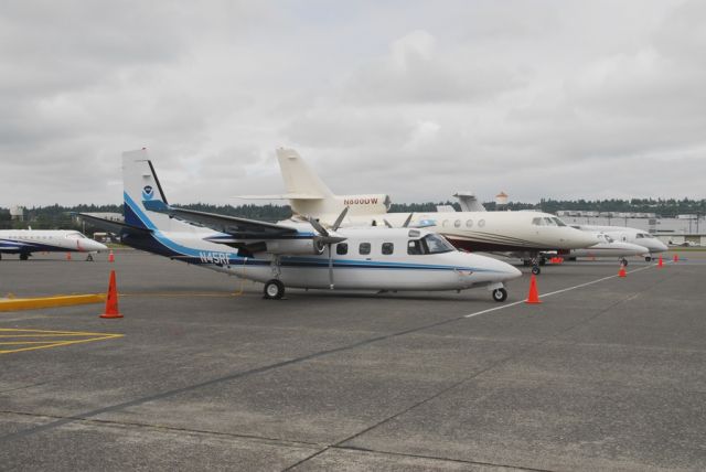 Gulfstream Aerospace Jetprop Commander (NOAA45)