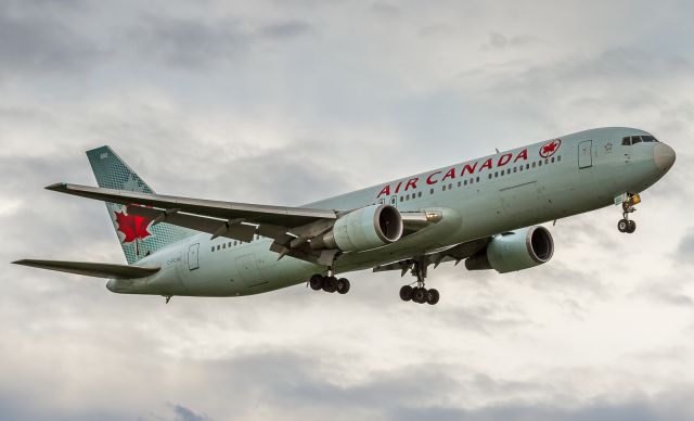 BOEING 767-300 (C-FCAE) - ACA144 arrives from Calgary