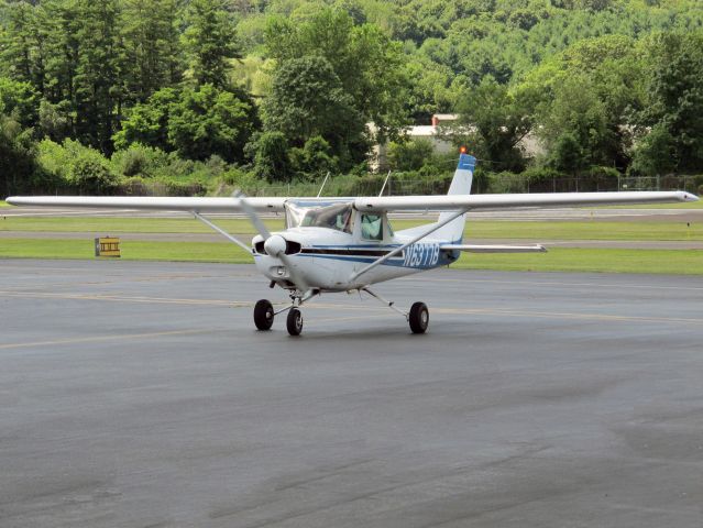 Cessna 152 (N6377B)