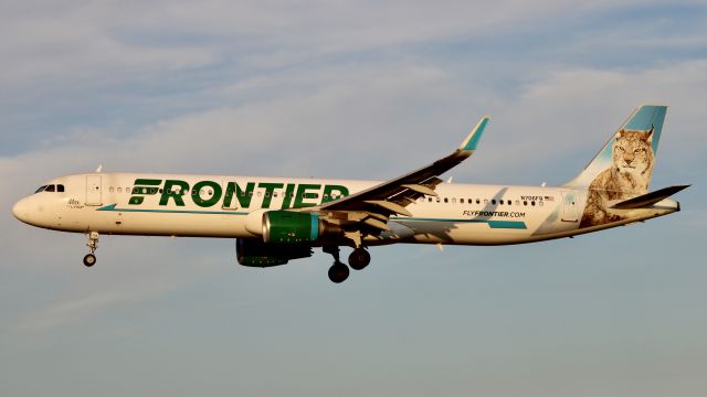 Airbus A321 (N706FR) - Max the Lynx
