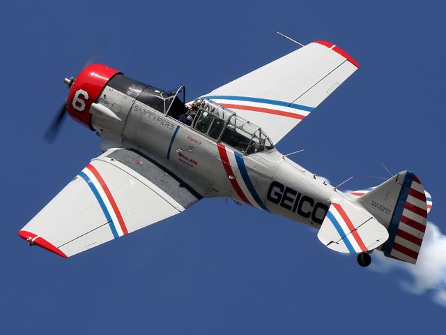 North American T-6 Texan (N62382)