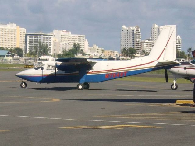 ROMAERO Islander (N7049T)