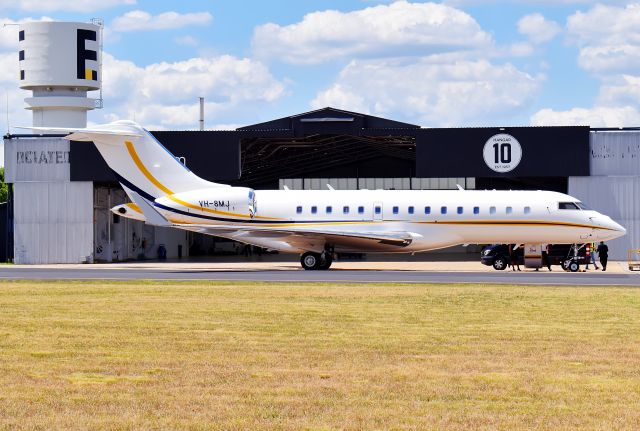 Bombardier Global Express (VH-8MJ)