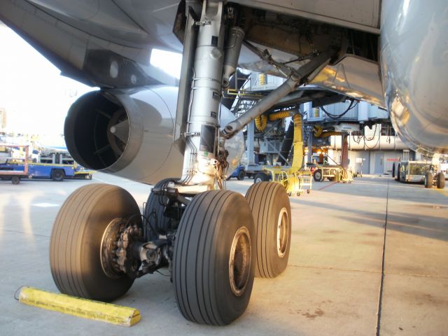 Airbus A330-300 (D-AIKD)