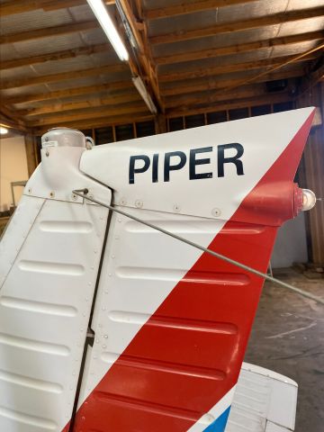 Piper Cherokee (N306HA)