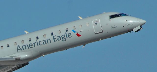Canadair Regional Jet CRJ-700 (N771SK) - phoenix sky harbor international airport 14JAN21