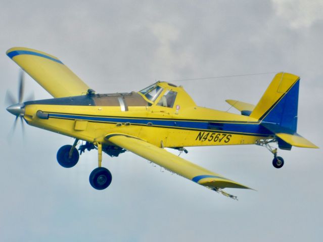 Air Tractor AT-802 (N4567S) - An Air Tractor spraying fields around my area 