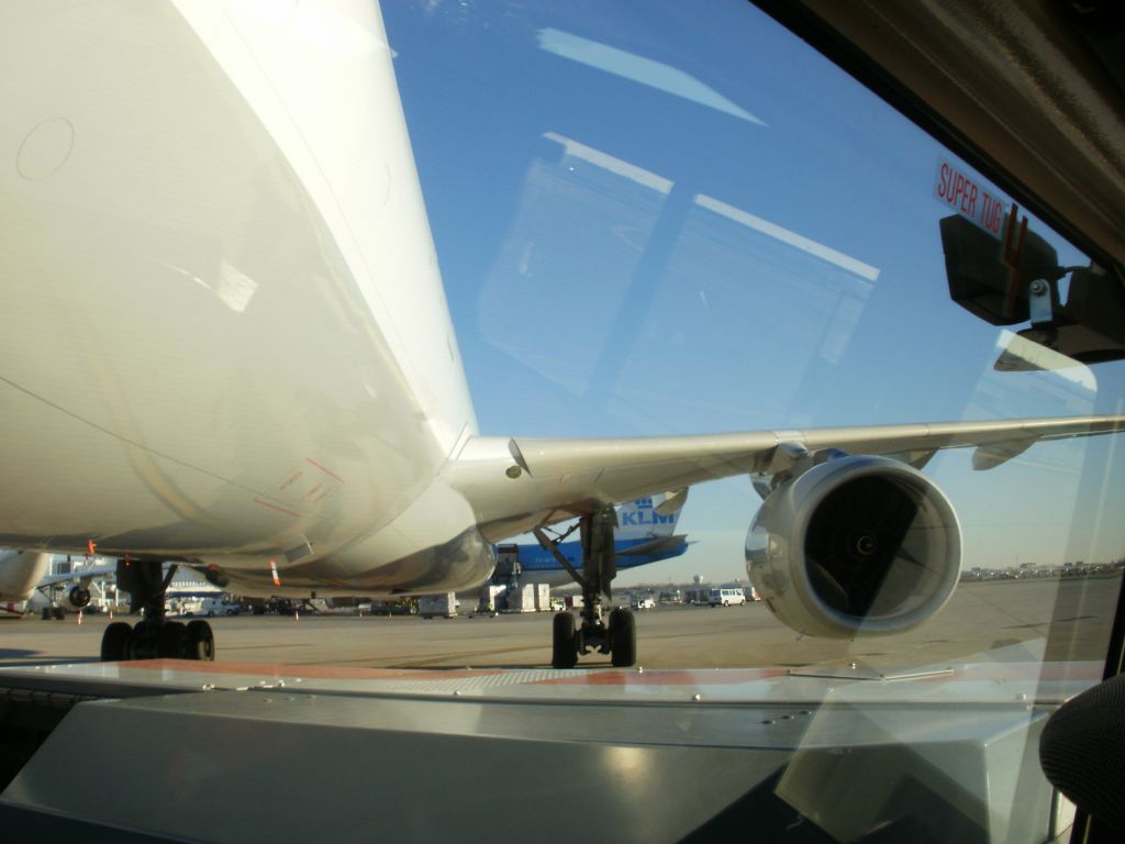 Airbus A330-300 (D-AIKD)