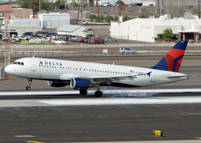 Airbus A320 (N340NW)