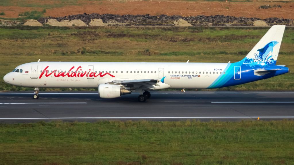 8Q-IAI —