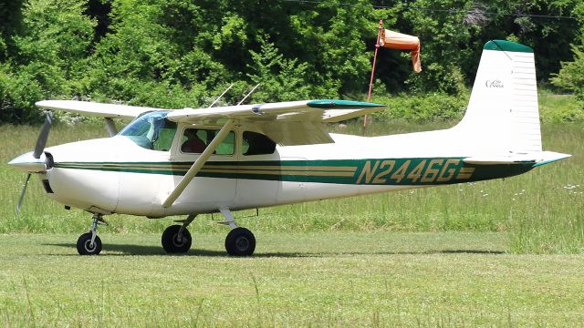 Cessna Skylane (N2446G)