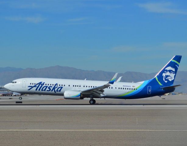 Boeing 737-900 (N494AS)