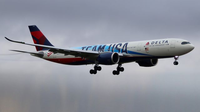 Airbus A330-900 (N411DX) - First arrivé at Amsterdam, in full TEAM USA colors.