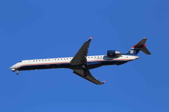 Canadair Regional Jet CRJ-900 (N928LR)