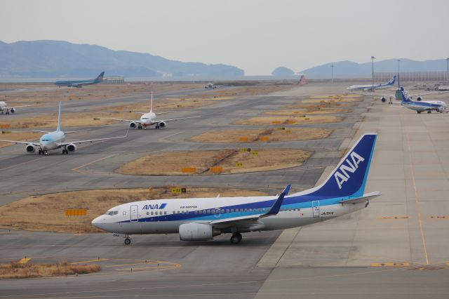 Boeing 737-700 (JA15AN)