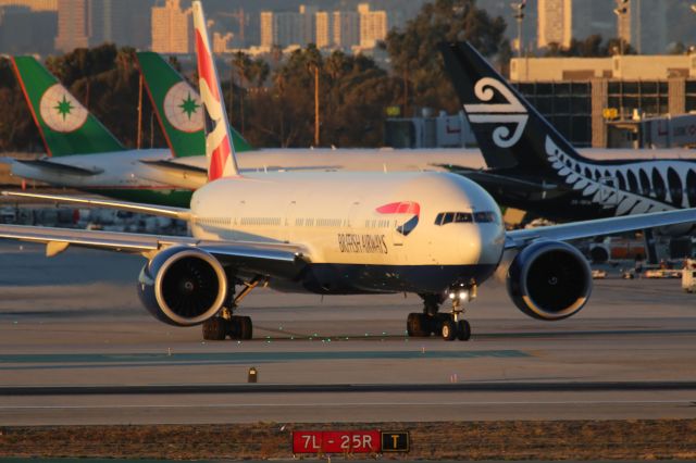 BOEING 777-300ER (G-STBD)