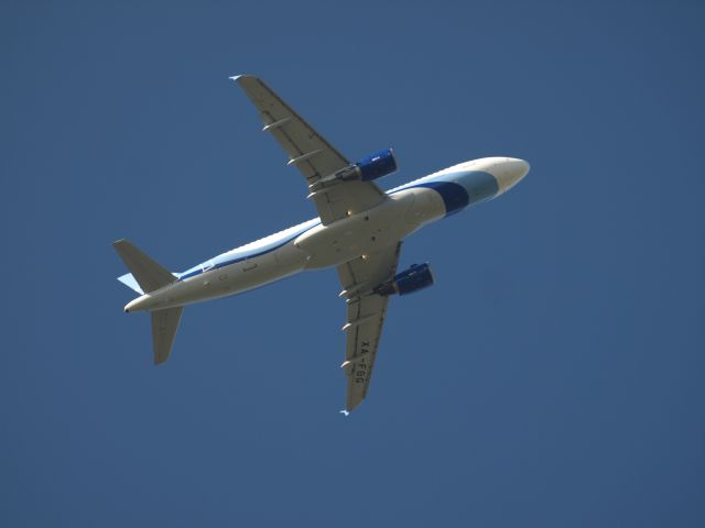 Airbus A320 (XA-FOG)