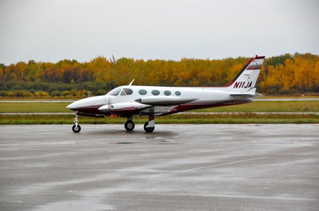 Cessna 340 (N11JA) - Taxiing to fuel in Sault St. Marie, Michigan.