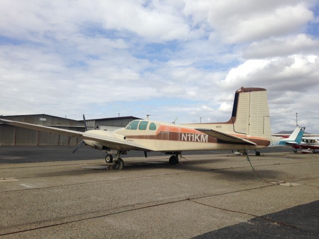 Beechcraft Bonanza (36) (N11KM)