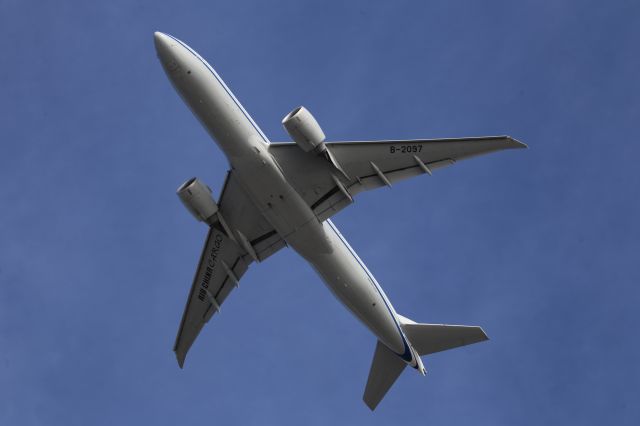 BOEING 777-200LR (B-2097)