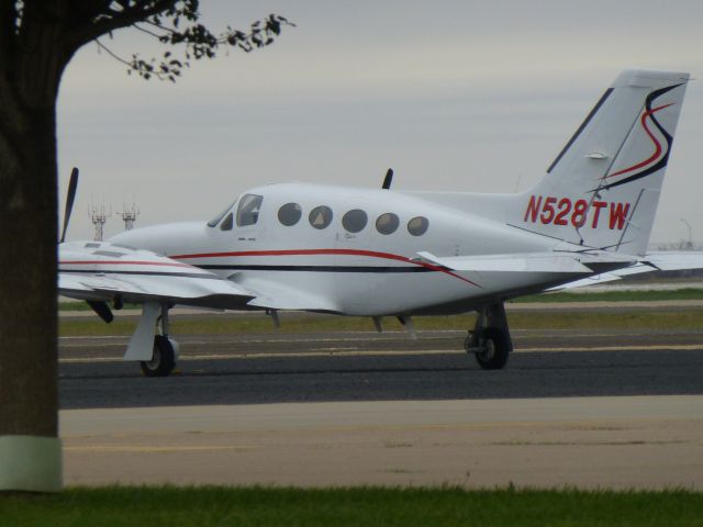 Cessna 421 (N528TW)