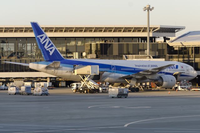 Boeing 777-200 (JA710A) - 9th Jan., 2015