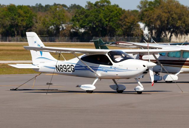 Cessna Skylane (N892G)