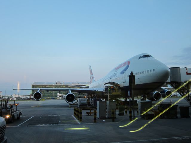 Boeing 747-400 —