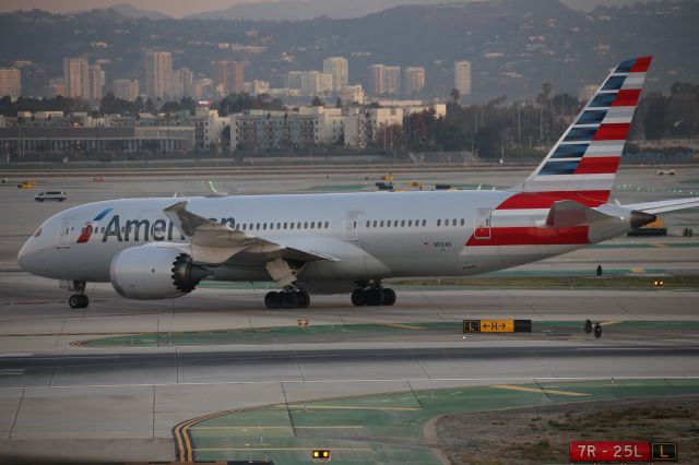 Boeing 787-8 (N810AN)