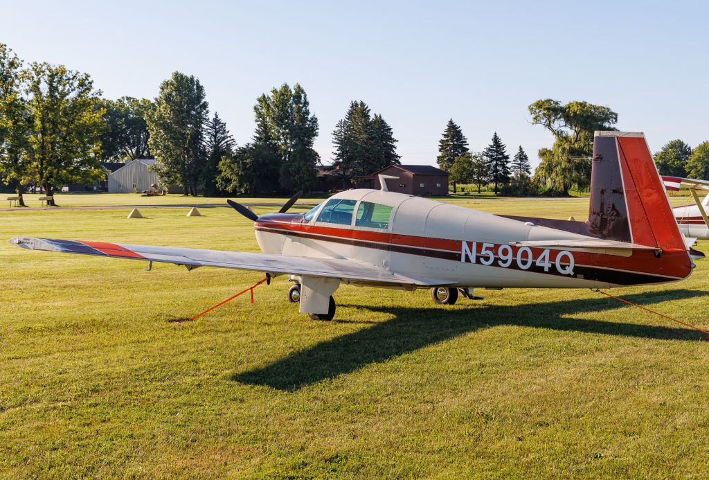 Mooney M-20 (N5904Q)