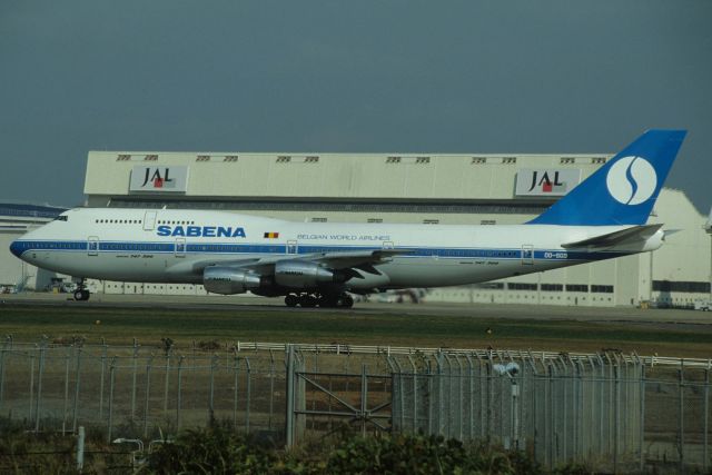 BOEING 747-300 (OO-SGD) - Departure at Narita Intl Airport Rwy34 on 1990/11/03