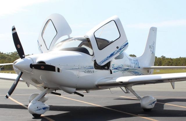 Cirrus SR-20 (VH-SRL) - ©️Caloundra Aviation & Plane Spotting.