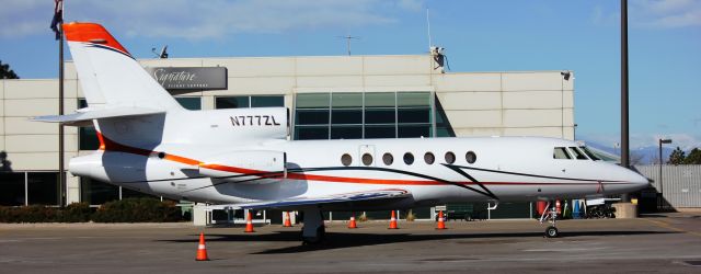 Dassault Falcon 50 (N777ZL)